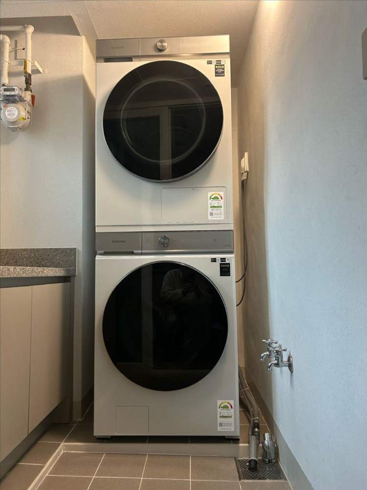 삼성 그랑데 AI 워시타워 세탁기 건조기 세트 이미지