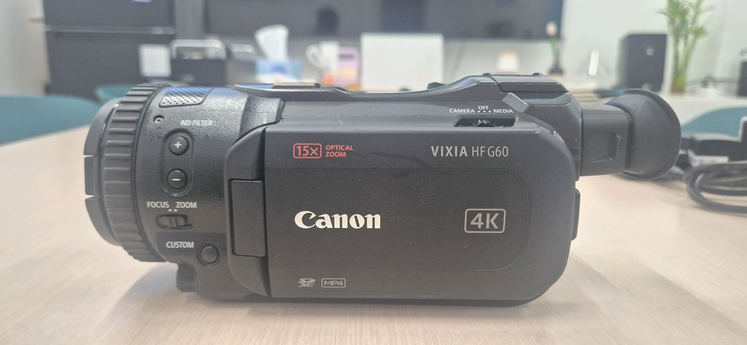 캐논 VIXIA HFG60 4K 캠코더--1
