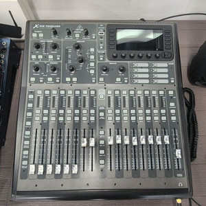 BEHRINGER X32 PRODUCER 프로듀서