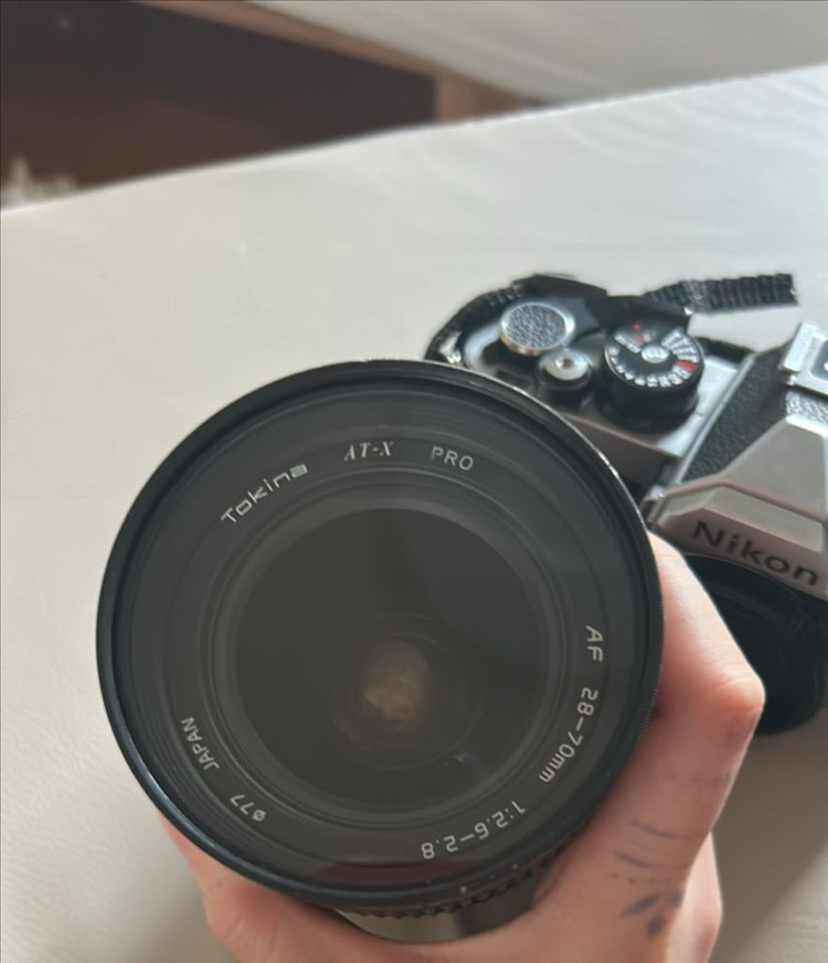 니콘 FM2 필름카메라 + 28-70mm 렌즈 + 필터2개--5