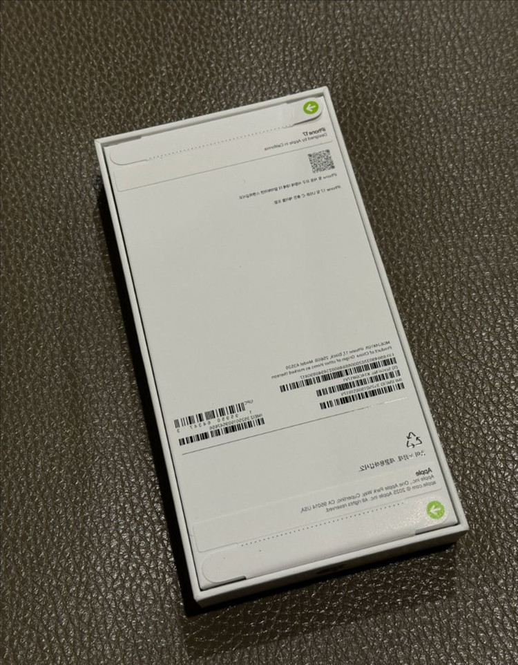 아이폰 17 (256GB) 블랙--1