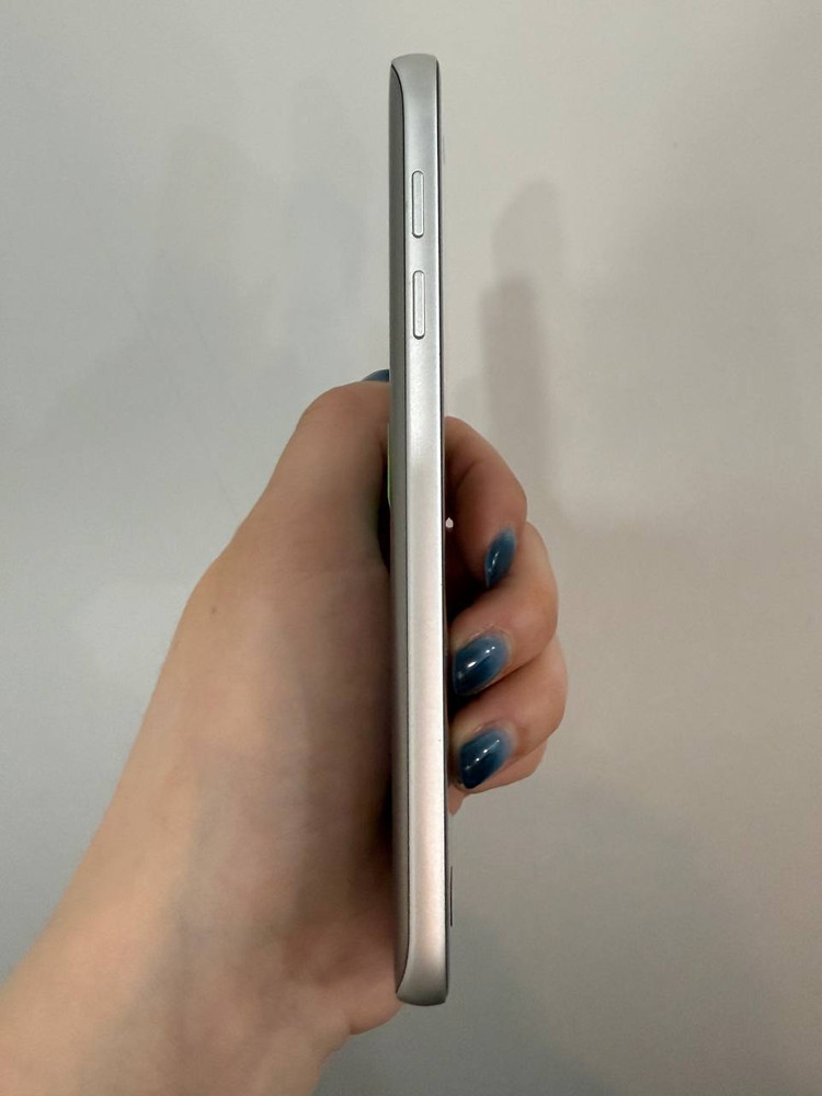 갤럭시S7 실버 32GB Y1294 이미지