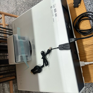 엡손 3LCD 프로젝터 EH-LS500W 팔아요 이미지