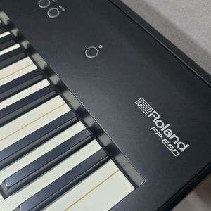 롤랜드 FP-E50 풀세트 판매합니다.