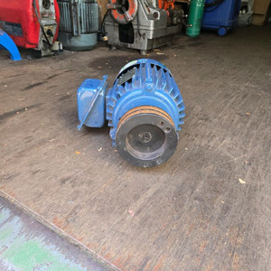 이플러스 4P 1.5kW 효성전동모터