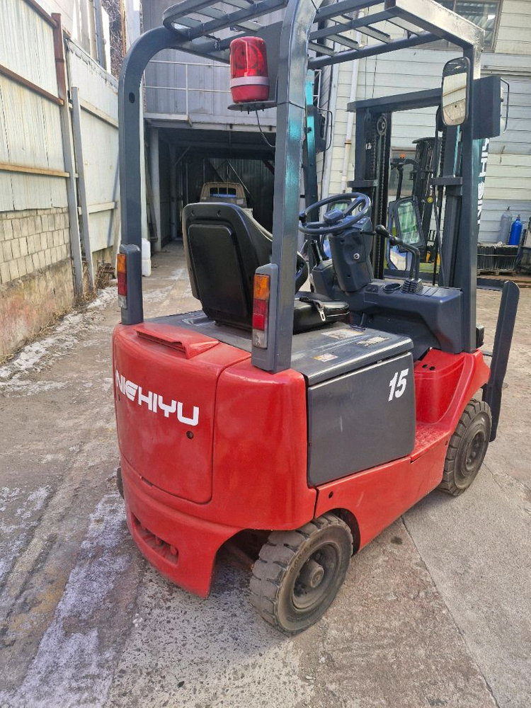 1.5톤 전동지게차--2