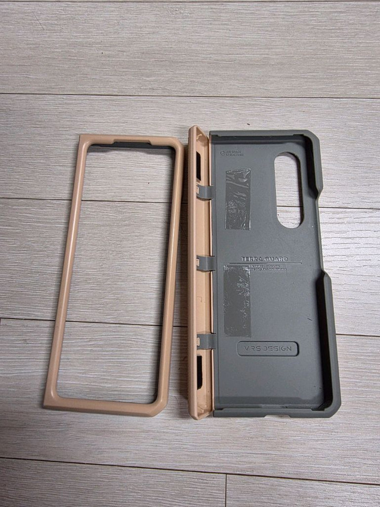 갤럭시 Z 폴드3 블랙 256GB A급 케이스포함--9