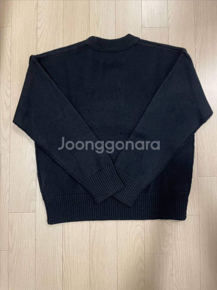 [거의 새제품] 아미 ami 빅하트로고 울 니트 블랙 L--2