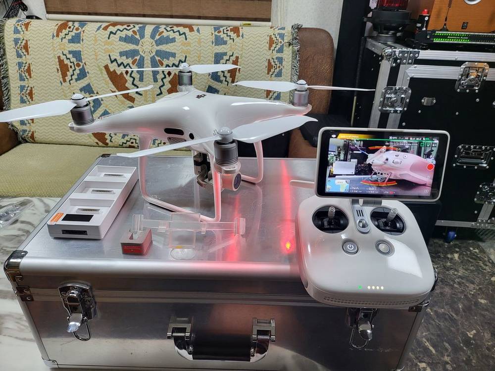 드론 팬텀4 PRO 플러스 + V2.0 새해 복 많이 받으세요. !!!--0