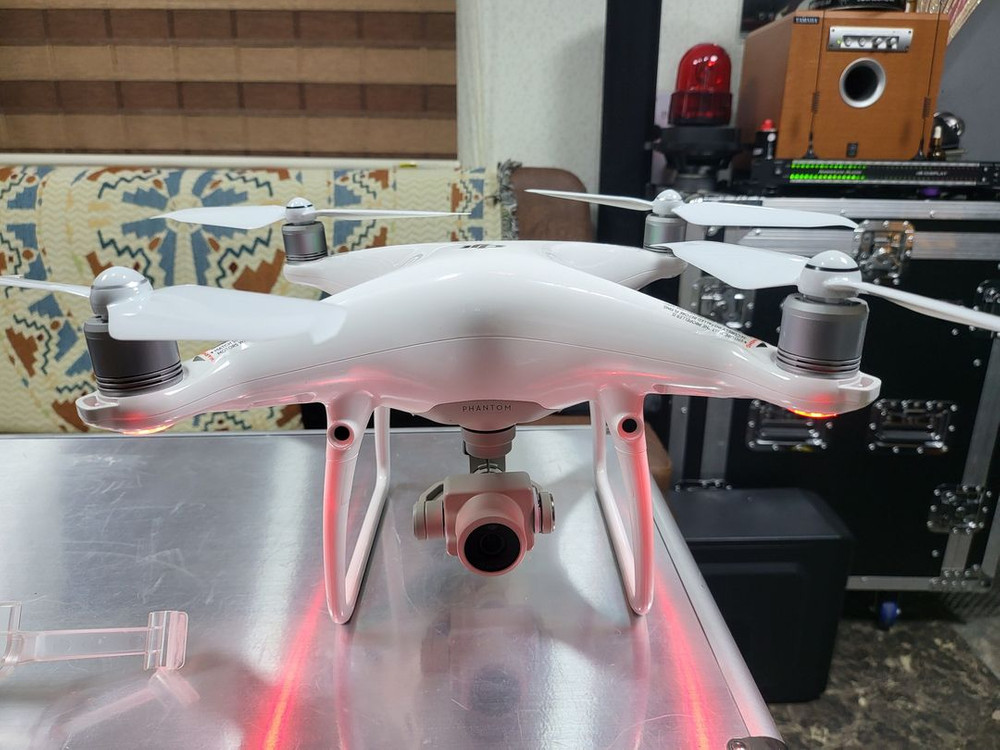 드론 팬텀4 PRO 플러스 + V2.0 새해 복 많이 받으세요. !!!--2