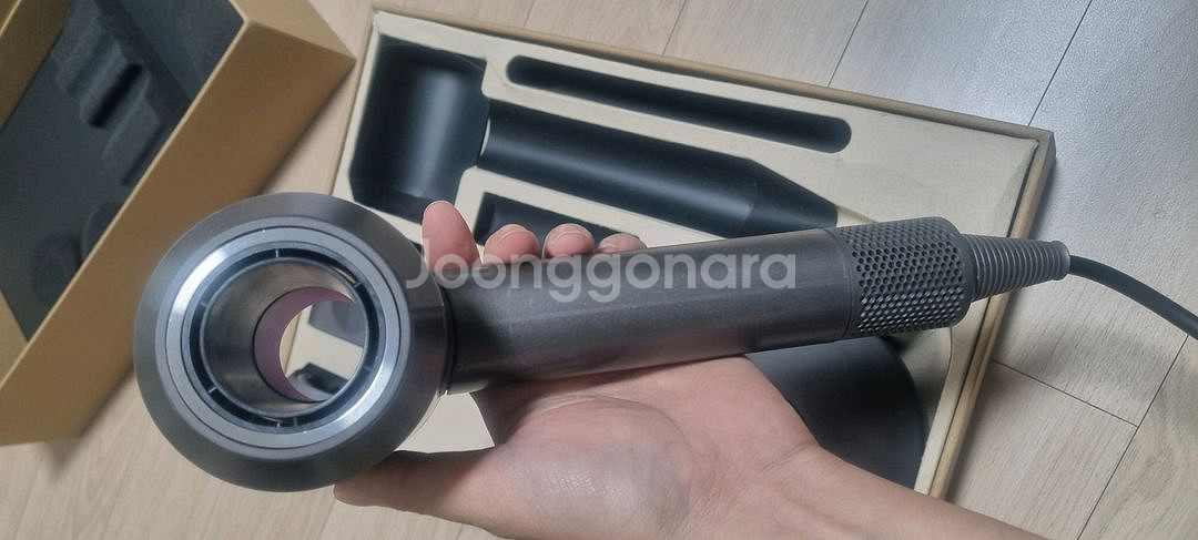 다이슨드라이기팝니다--5