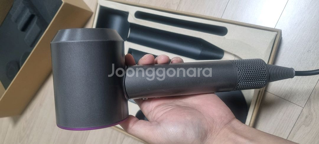 다이슨드라이기팝니다--6