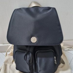 미닛뮤트 클로 백팩 믹스블랙