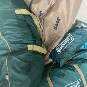 콜맨 와이드 스크린 2룸 하우스2(4인용텐)트+루프플라이+헥사타프 일괄 판매 !!