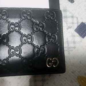 구찌 GG 패턴 남성 반지갑 팝니다