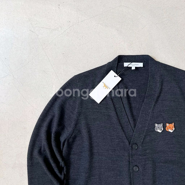 메종키츠네 더블폭스헤드 레귤러 V넥 가디건--2