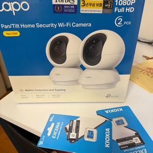 Tapo C200 2개 + 64gb sd카드 2개 미개봉 (타포)