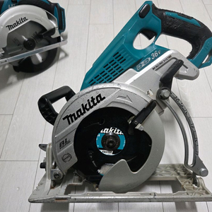 마끼다 정품 18볼트 웜쏘 스킬 원형톱