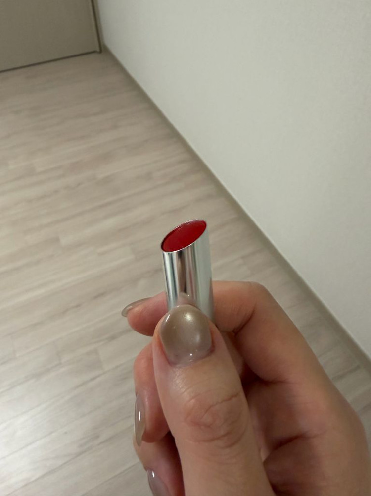 디올 어딕트 립스틱 745 레볼루션 이미지