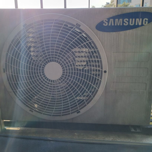 삼성 벽걸이 에어컨 실외기 이미지