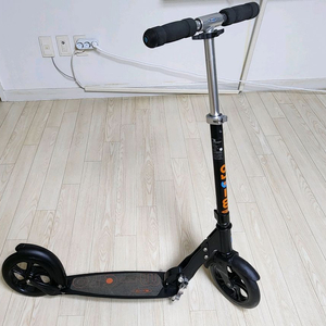 마이크로킥보드 스쿠터 블랙