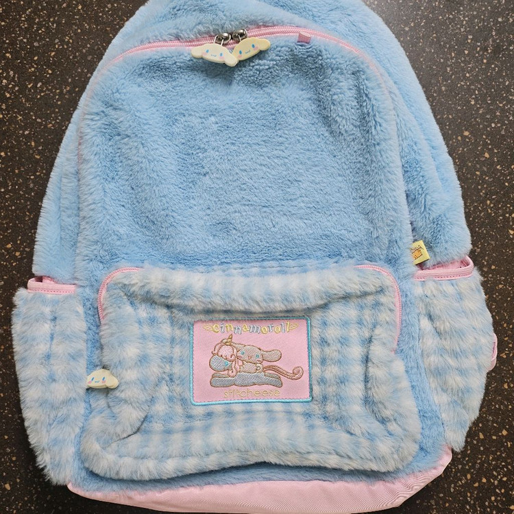 스티치즈 시나모롤 코튼캔디 백팩 판매해요--1
