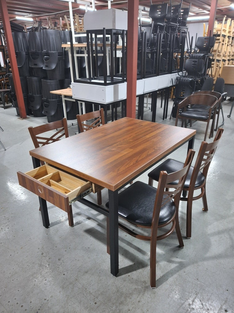 110번 수저통 식당테이블 업소용식탁 음식점 영업용 매장 중고식탁세트 식당의자 판매업체 이미지