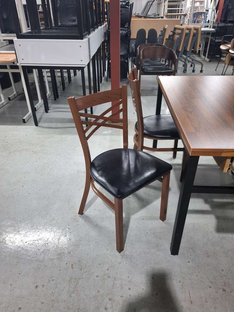 110번 수저통 식당테이블 업소용식탁 음식점 영업용 매장 중고식탁세트 식당의자 판매업체 이미지