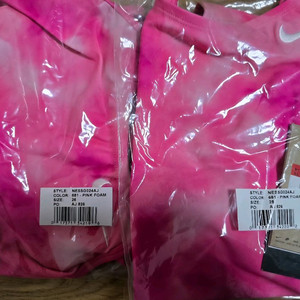 나이키 위스퍼 컷아웃 26