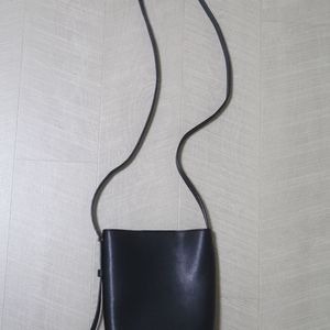 루이까또즈 - 정품 크로스백