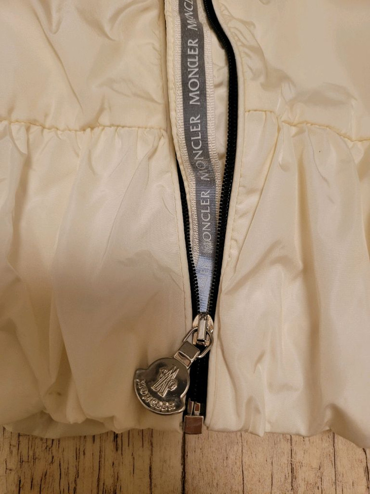 몽클레어 여아 바람막이 자켓--3