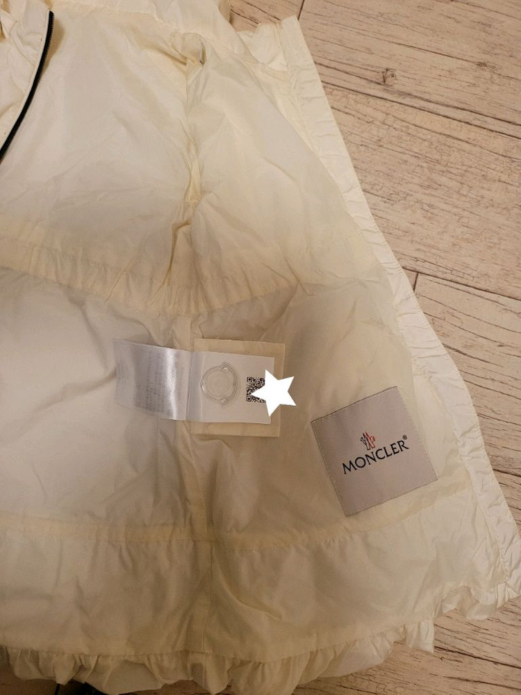 몽클레어 여아 바람막이 자켓--5