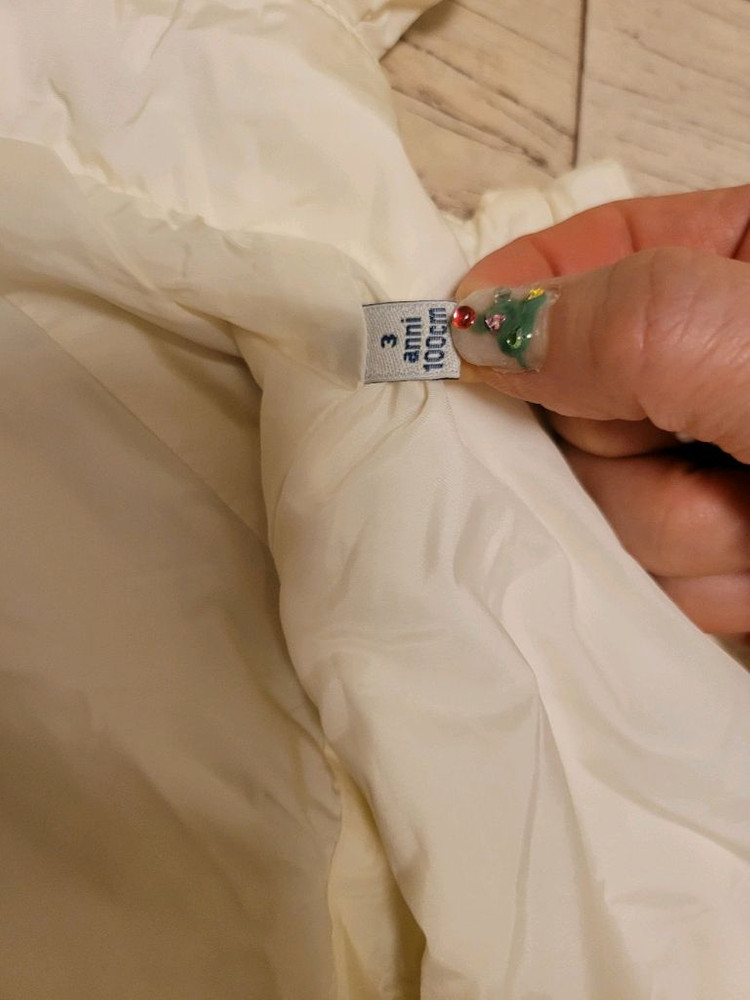 몽클레어 여아 바람막이 자켓--6