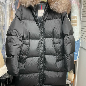 몽클레어 마리오니에르 패딩 2 사이즈