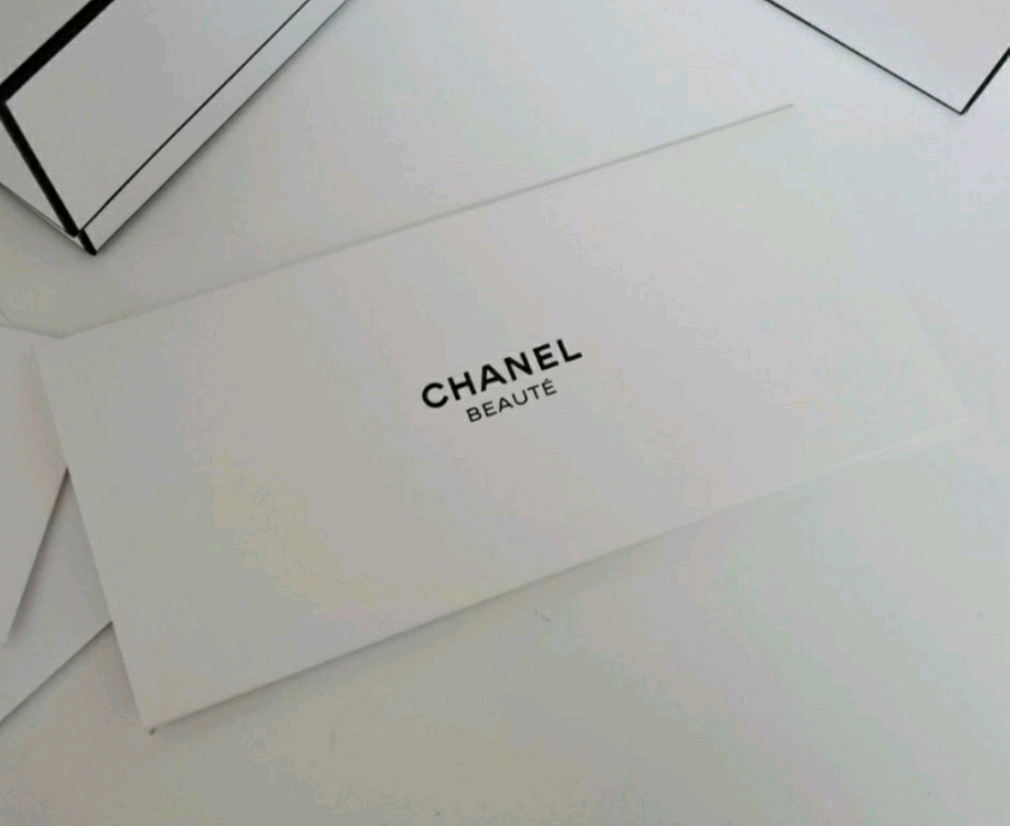 샤넬 정품 홀리데이 참 트리장식 오너먼트 5종 세트 새제품--1