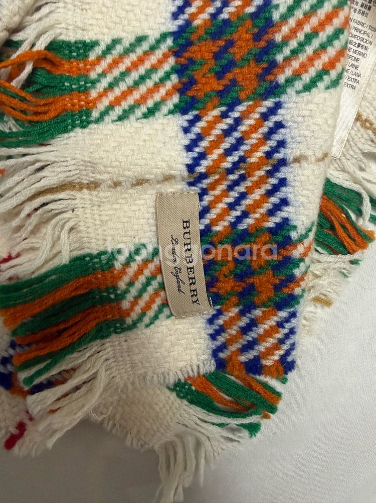 버버리 울 머플러--1