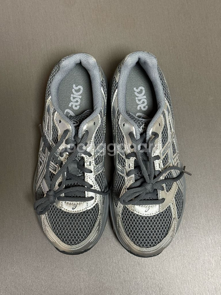 (새상품)아식스 젤 1130 스틸 그레이 퓨어 실버 240--5