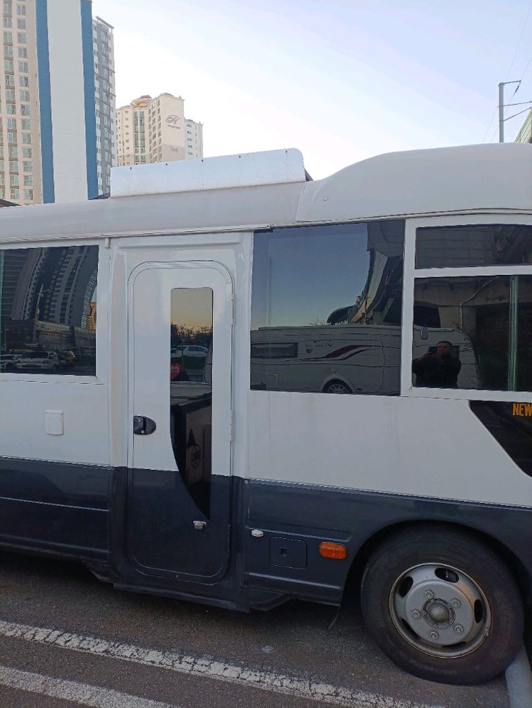 현대 카운티 캠핑카--6