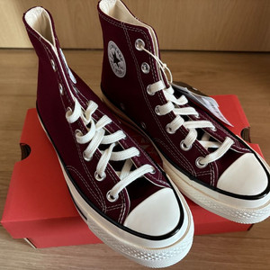 (새상품)척테일러 70 컨버스하이 버건디 230(입금결제시 4.0)