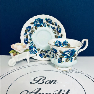 빈티지 로얄 알버트 레이크사이드 블루로즈 찻잔 세트 이미지