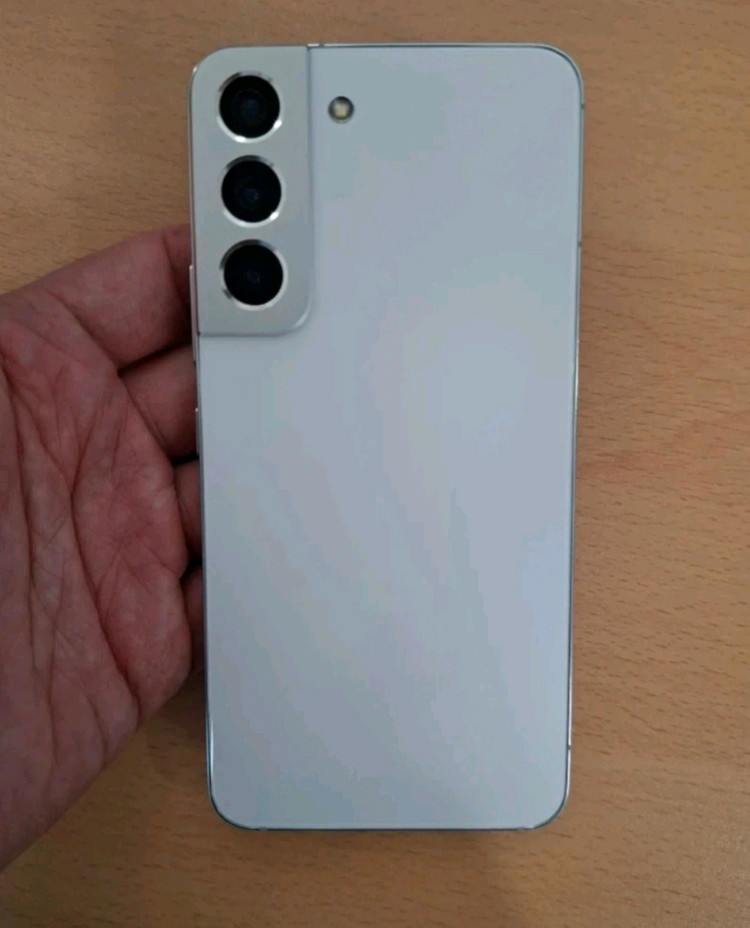 24년 12월 올갈이한 s22 자급제 판매합니다!--3