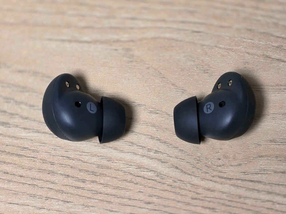 갤럭시 버즈2 프로+정품 몬스터볼 케이스 판매--3