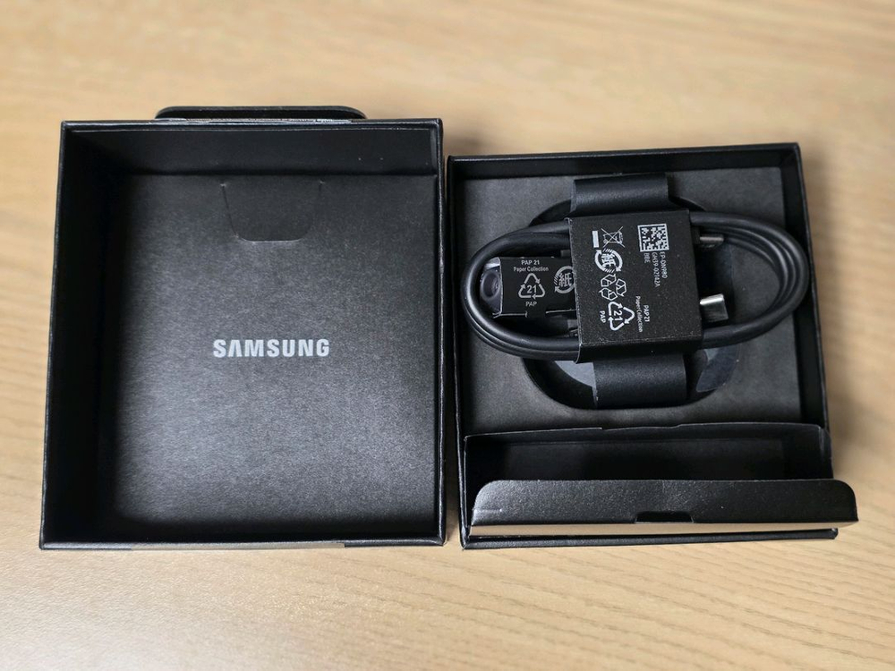 갤럭시 버즈2 프로+정품 몬스터볼 케이스 판매--5