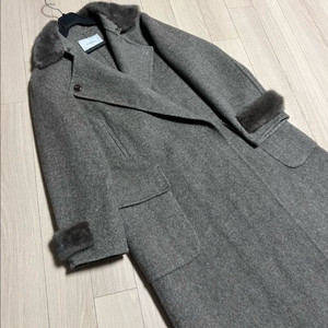 제평 맨션 MANSION 리얼밍크 트리밍 헤링본 플리츠 울 롱코트 브라운