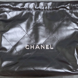 지존 / 샤넬 22백 스몰 블은 (새상품,이너백O)