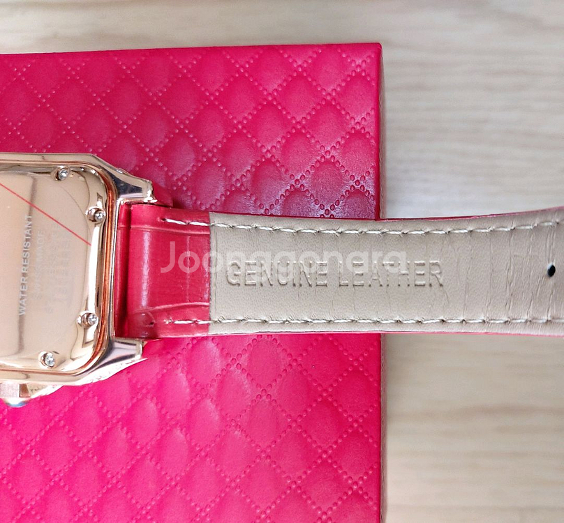 **** 러브 큐빅 스타일 시계(새상품)--9