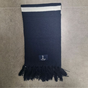 토트넘 공식 굿즈 2017/2018 멤버십 기념 머플러 이미지