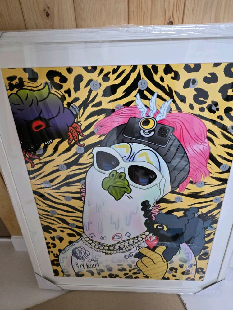 아티스트 송민호 [OHNIM] 치피 NFT 프로젝트 실물 아트피스 작품 액자 이미지