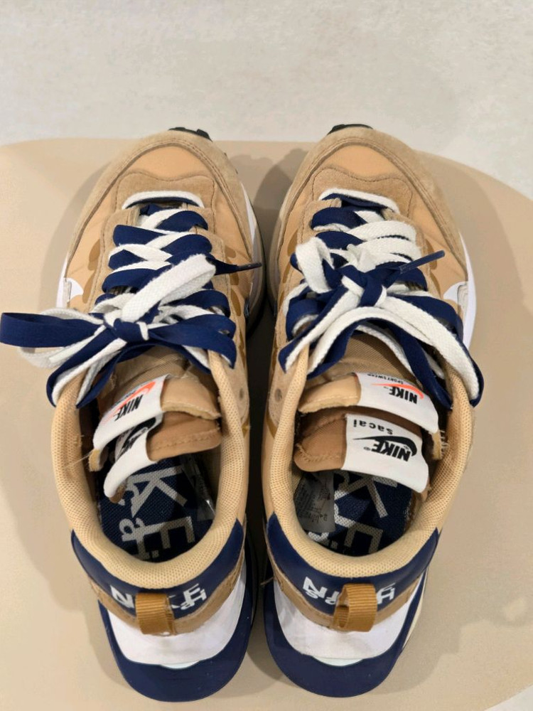 나이키 사카이 베이퍼와플 세서미 앤 블루보이드 230 이미지