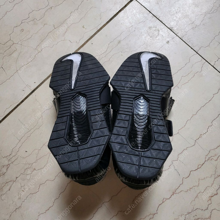 (마지막 가격) 나이키 로말레오4 올검 us4 사이즈 이미지